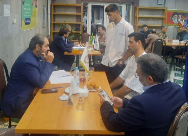 گزارش تصویری برگزاری سومین میز خدمت متوالی  در اداره کل اقتصاد و دارایی قم ویژه رفع موانع دریافت تسهیلات تبصره ۲ و تسهیلات شرایط اضطرار