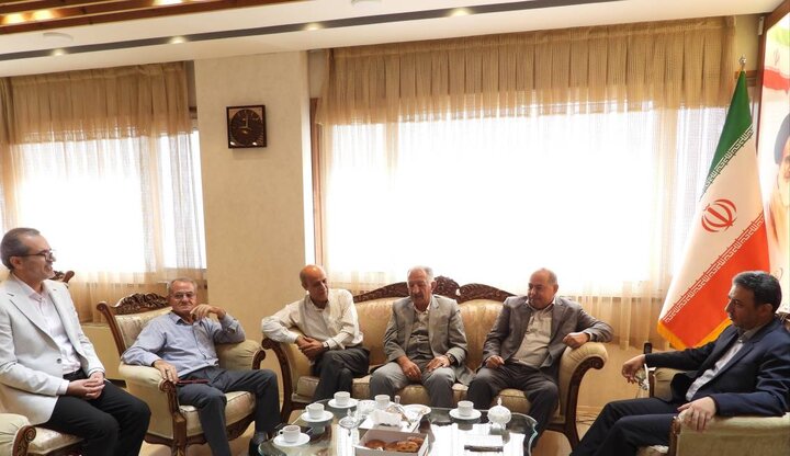 تجلیل از آزادگان اداره‌کل امور اقتصادی و دارایی آذربایجان‌غربی