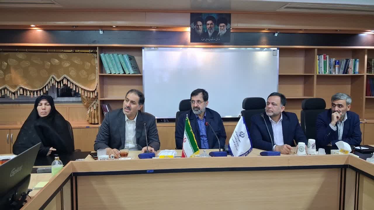 | برگزاری سی و دومین جلسه کارگروه استانی مولدسازی به ریاست استاندار قم