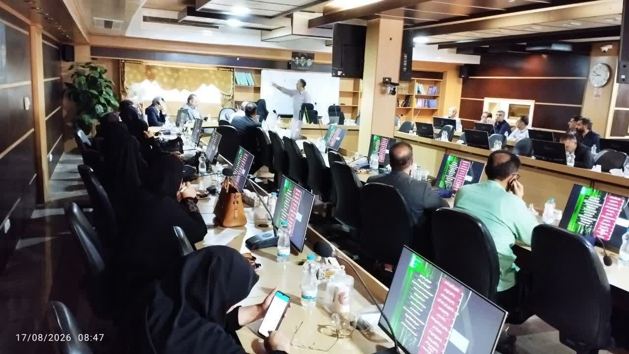 دهمین جلسه فنی تخصصی ذیحسابان با محوریت آموزش مراقبت‌های ذیحسابان در فرآیند مناقصه برگزار شد