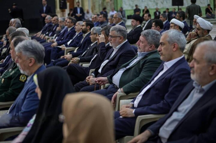 تجدید میثاق رئیس جمهور و اعضای هیئت دولت با آرمان‌های امام راحل