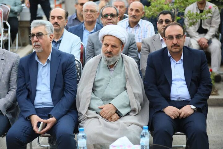 حضور نماینده وزیر اقتصاد در آیین گرامیداشت روز پزشک
