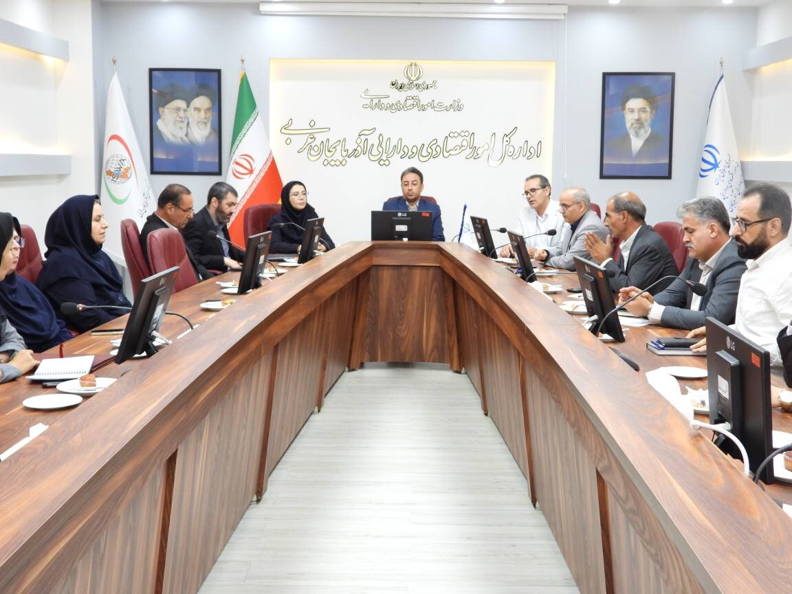 تأکید بر مشارکت فعال در برنامه‌ریزی و تدوین سیاست‌های اقتصادی آذربایجان‌غربی