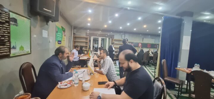 آلبوم تصویری برگزاری دومین میز خدمت شبانه اداره کل اقتصاد و دارایی قم ویژه متقاضیان تسهیلات