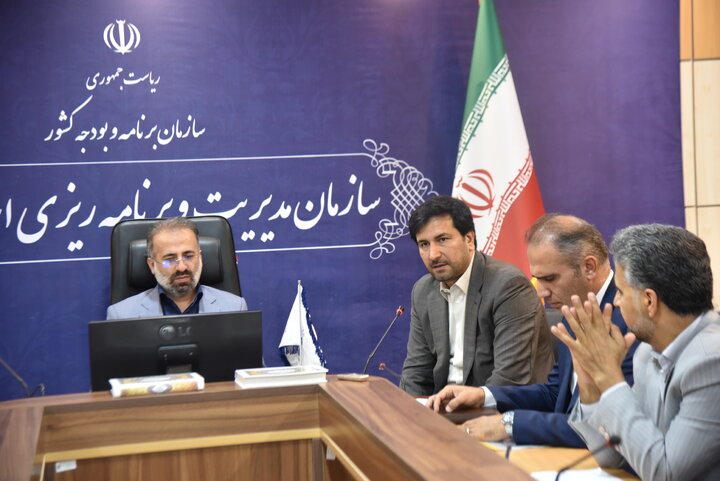 برگزاری جلسه ستاد تجهیز درآمد استان البرز با حضور مدیرکل امور اقتصادی و دارایی، رئیس سازمان مدیریت و برنامه ریزی و مدیرکل امور مالیاتی استان البرز(سالن جلسات سازمان مدیریت و برنامه ریزی البرز-1405/5/27)
