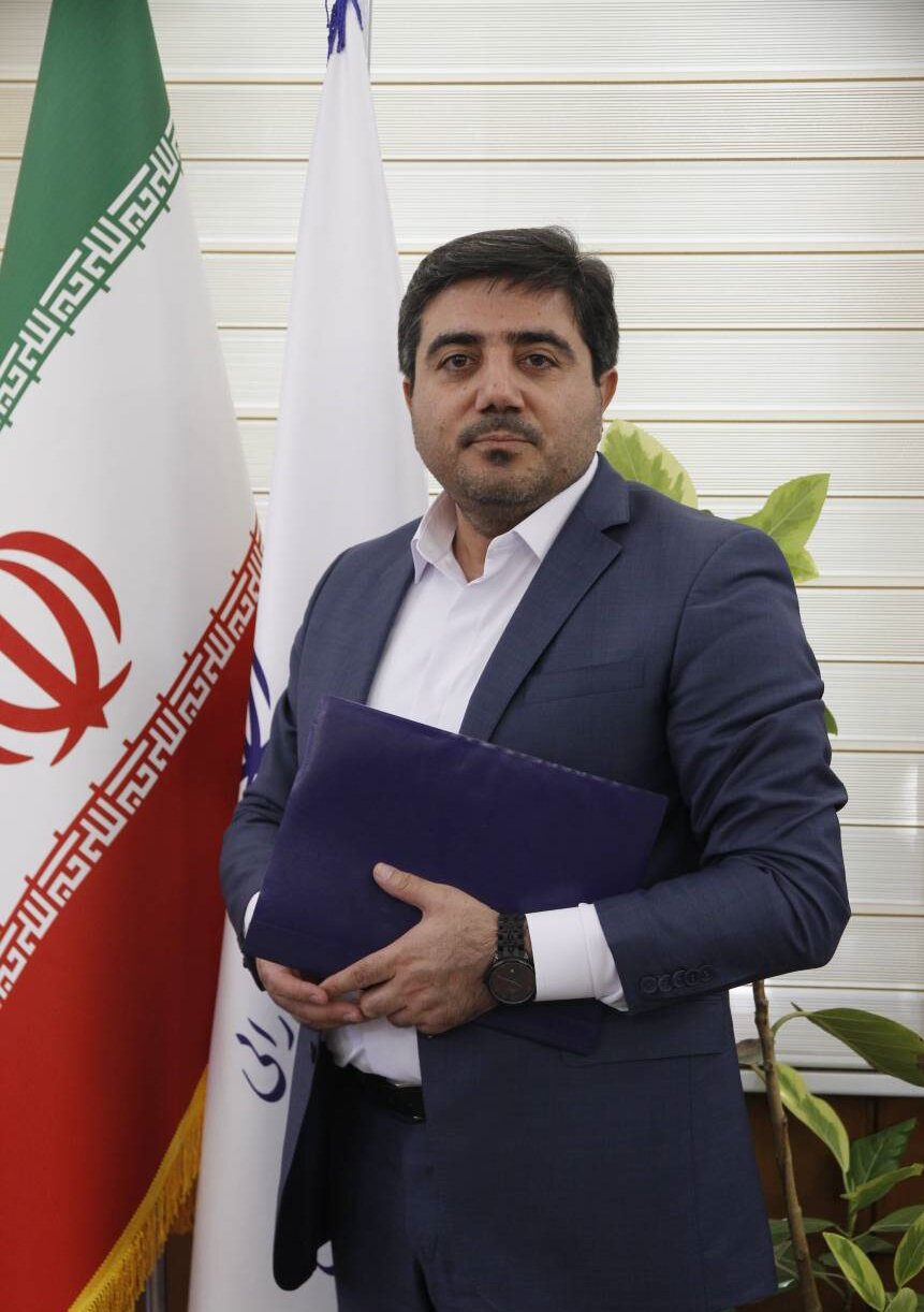 پیام تبریک مدیرکل امور اقتصادی و دارایی فارس به مناسبت روز کارمند