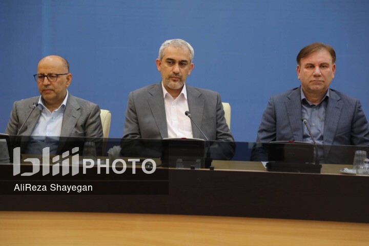 سفر یک‌روزه وزیر اقتصادبه استان بوشهر در هفته دولت