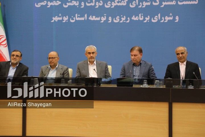 سفر یک‌روزه وزیر اقتصادبه استان بوشهر در هفته دولت