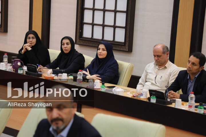 سفر یک‌روزه وزیر اقتصادبه استان بوشهر در هفته دولت