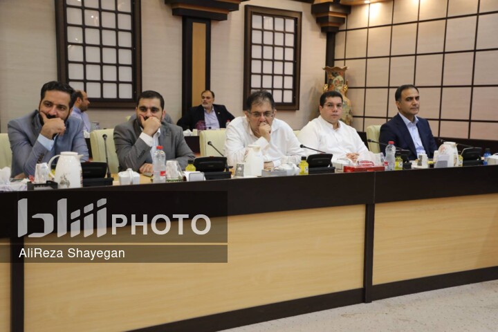 سفر یک‌روزه وزیر اقتصادبه استان بوشهر در هفته دولت