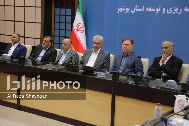 سفر یک‌روزه وزیر اقتصادبه استان بوشهر در هفته دولت