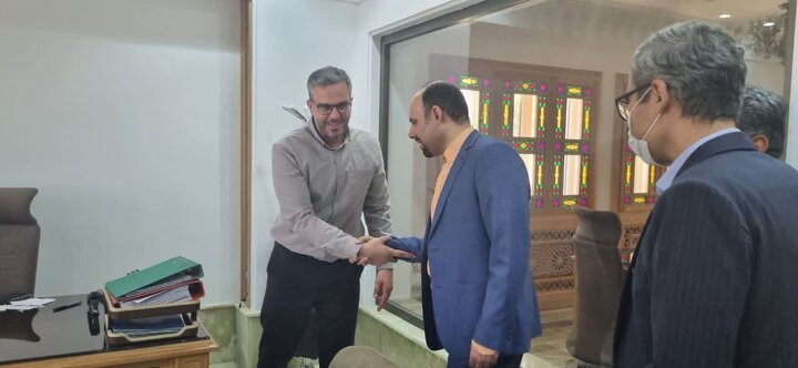 آلبوم تصویری تبریک روز کارمند به همکاران گرانقدر توسط معاونان محترم