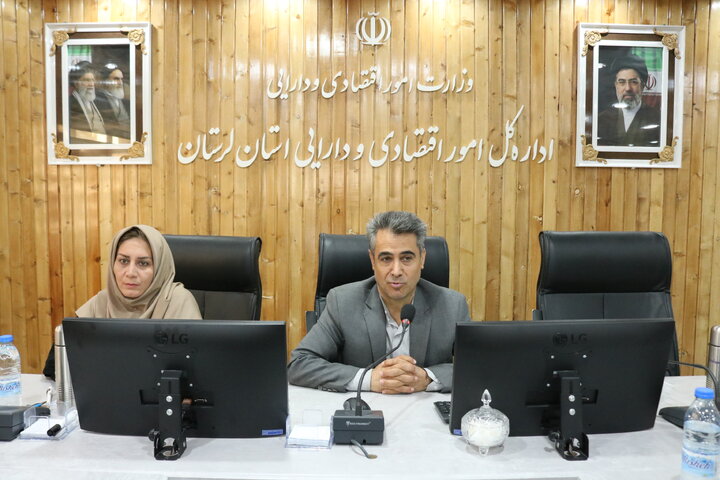 دوازدهمین نشست ذیحسابان لرستان با محوریت شفاف‌سازی در مناقصات و الزامات خرید تجهیزات انفورماتیک برگزار شد