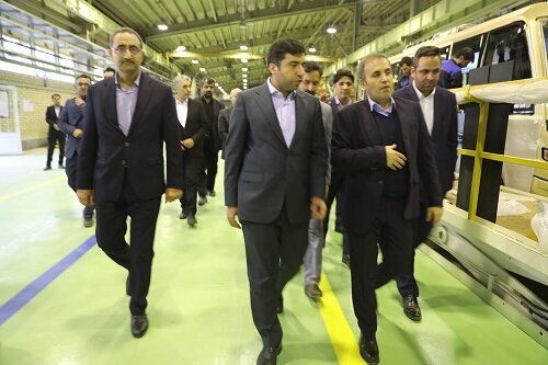 بازدید رییس کل سازمان سرمایه گذاری از واحدهای تولیدی استان اردبیل