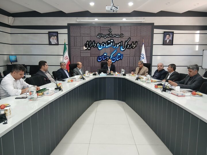 برگزاری نشست شورای هماهنگی مدیران استانی وزارت اقتصاد در کردستان