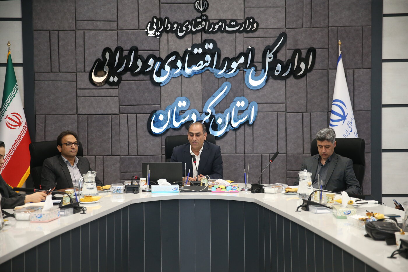 نشست خبری مدیر کل امور اقتصادی ودارایی استان کردستان