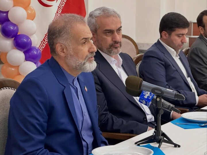 جلسه هم اندیشی فعالان اقتصادی و تجار ایرانی مقیم روسیه با وزیر اقتصاد