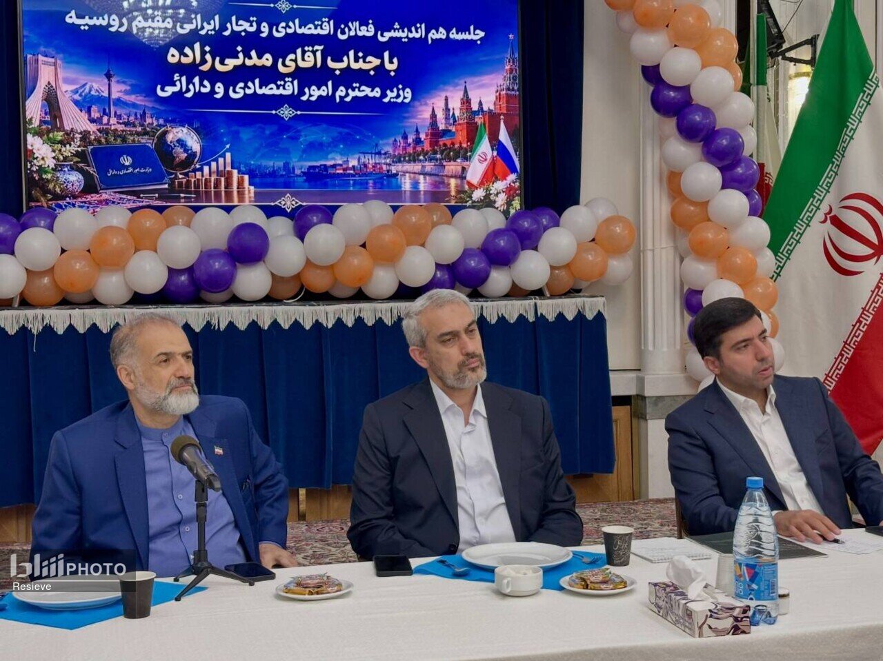 روایت وزیر اقتصاد از مذاکرات در روسیه/ مدنی‌زاده: گمرکات محل عبور می‌شوند نه توقف