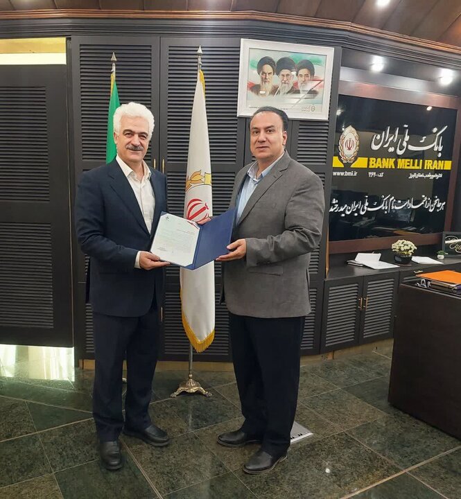قدردانی مدیرعامل خانه مطبوعات به مناسبت سالروز تاسیس بانک ملی از رئیس سرپرستی امور شعب بانک ملی البرز
