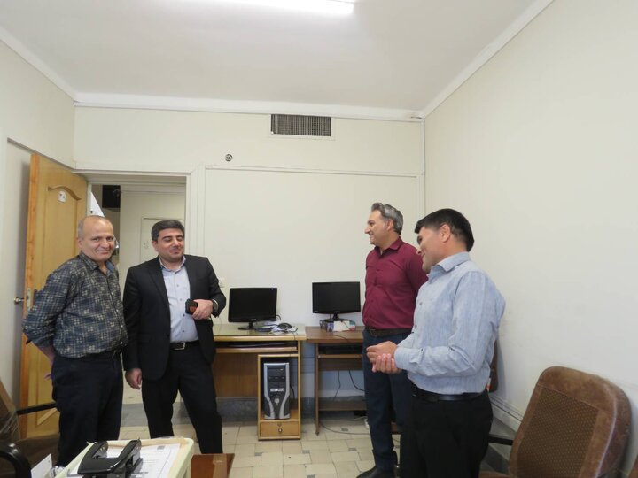 بازدید مدیرکل از خرانه معین استان فارس