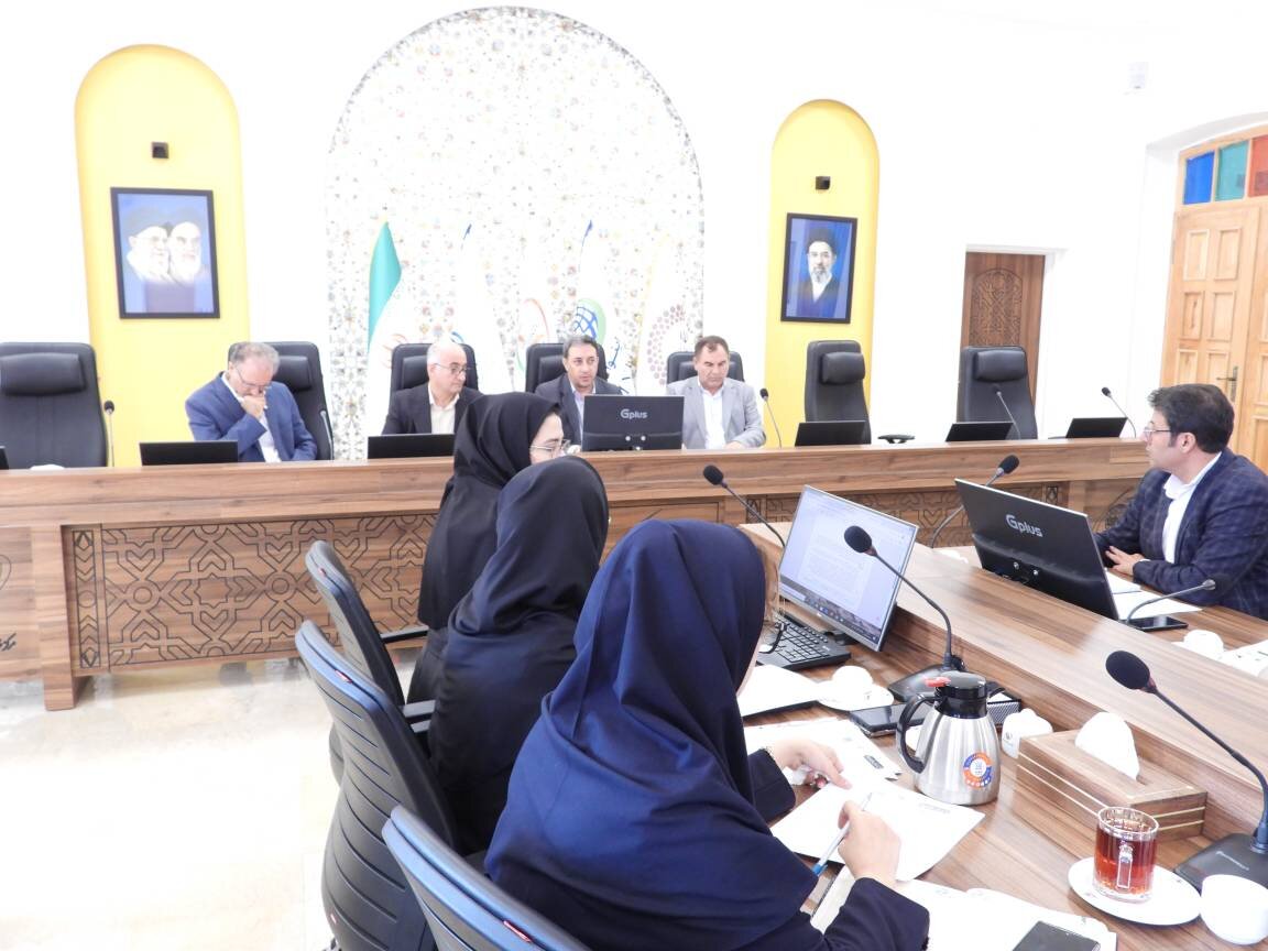 تشکیل کارگروه تخصصی برای بهرهمندی از روشهای تأمین مالی در پروژههای زیربنایی آذربایجانغربی