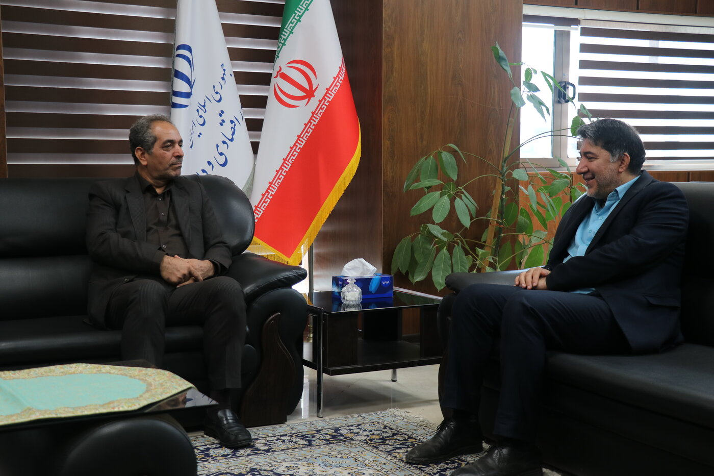 نشست مدیرکل امور اقتصادی و دارایی گلستان و رئیس دانشگاه؛ گامی در جهت اقتصاد دانش‌بنیان در استان