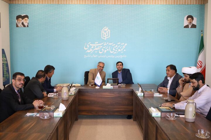 بازدید مدیرکل امور اقتصادی و دارایی خراسان رضوی از مجتمع تربیتی آموزشی حضرت مهدی (عج)