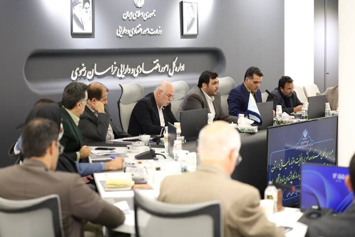 جلسه بررسی امکان استفاده حداکثری از ظرفیت اعتبار مالیاتی در استان