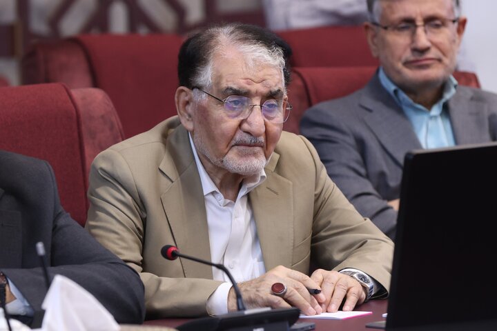 پنجمین نشست هم اندیشی وزیر اقتصاد با اقتصاددانان