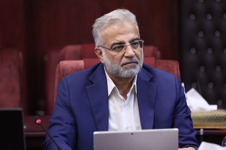 پنجمین نشست هم اندیشی وزیر اقتصاد با اقتصاددانان