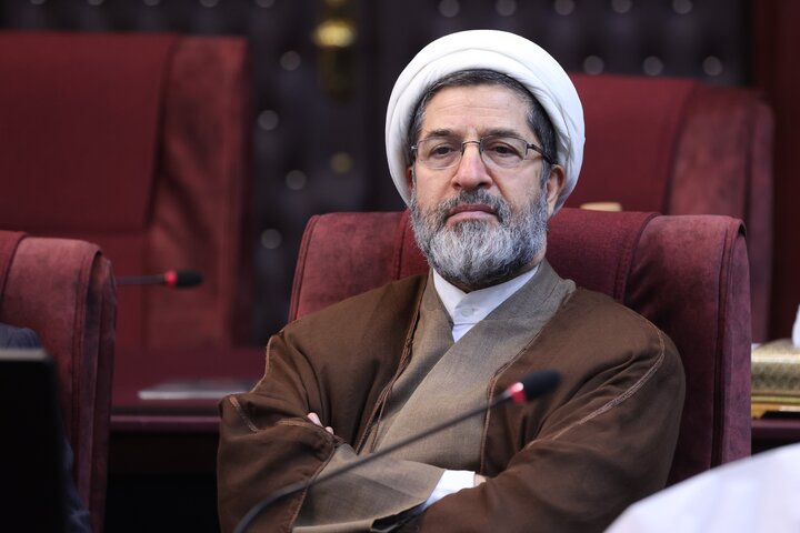 پنجمین نشست هم اندیشی وزیر اقتصاد با اقتصاددانان