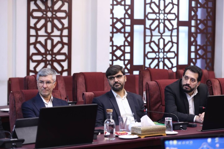 نشست هم‌اندیشی وزیر اقتصاد و رئیس سازمان بهینه‌سازی و مدیریت راهبردی انرژی
