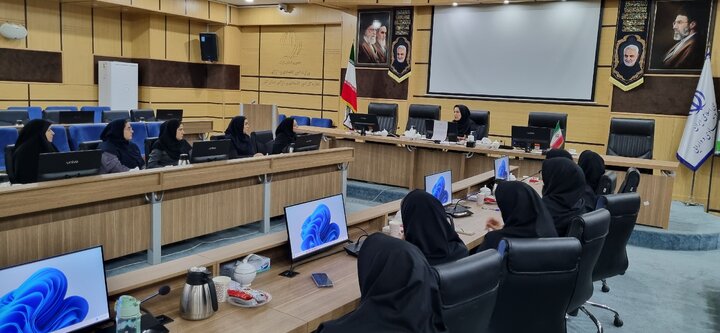 برگزاری کارگاه آموزشی آگاه سازی و پیشگیری از برخی بیماری های خاص بانوان در ا داره کل امور اقتصادی و دارایی البرز