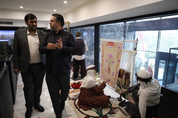 بازدید نماینده وزیر و مدیرکل امور اقتصادی و دارایی خراسان رضوی از واحد صنعتی در شهرک صنعتی