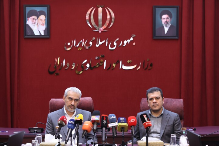 آیین امضای تفاهم‌نامه بازسازی زیرساخت‌های فناورانه چهار دانشگاه آسیب‌دیده از جنگ