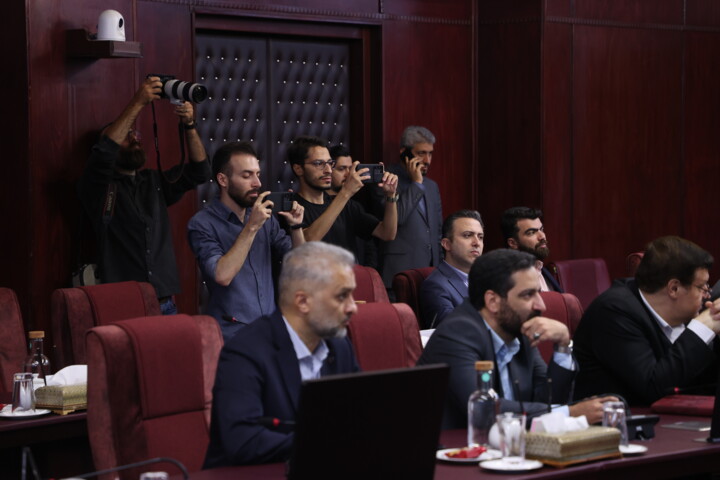 آیین امضای تفاهم‌نامه بازسازی زیرساخت‌های فناورانه چهار دانشگاه آسیب‌دیده از جنگ