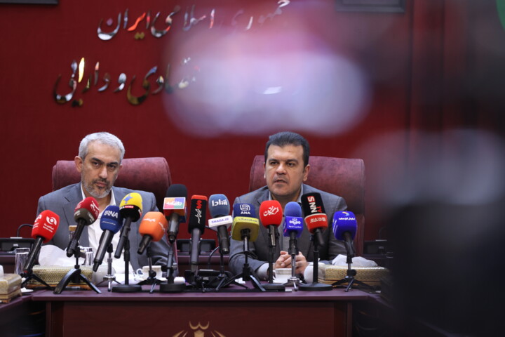 آیین امضای تفاهم‌نامه بازسازی زیرساخت‌های فناورانه چهار دانشگاه آسیب‌دیده از جنگ
