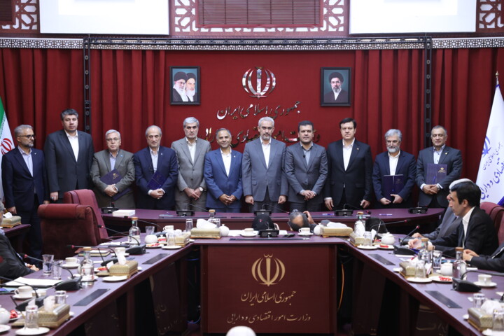 آیین امضای تفاهم‌نامه بازسازی زیرساخت‌های فناورانه چهار دانشگاه آسیب‌دیده از جنگ
