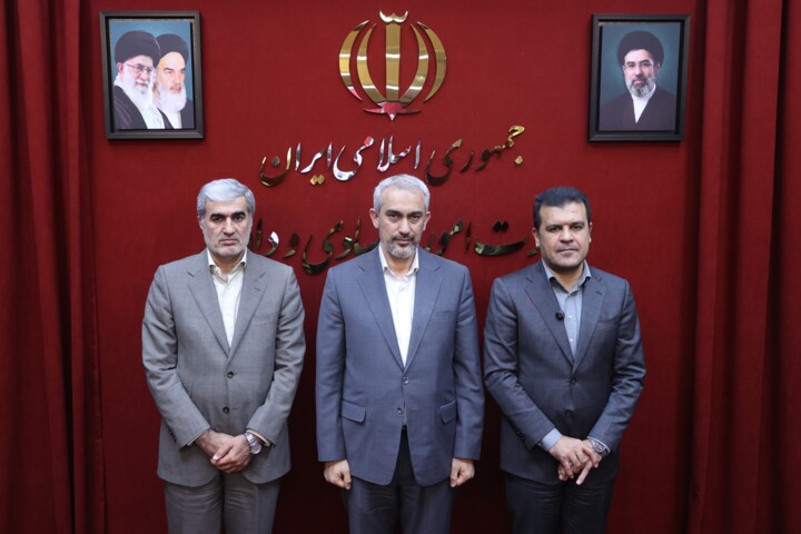 آیین امضای تفاهم‌نامه بازسازی زیرساخت‌های فناورانه چهار دانشگاه آسیب‌دیده از جنگ