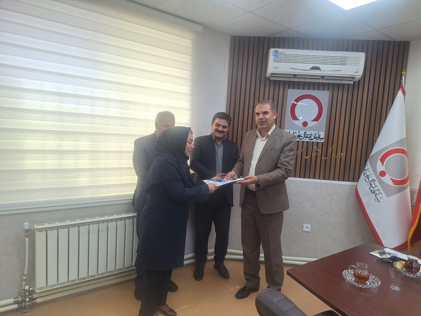 تودیع و معارفه ذیحساب ادارهکل انتقال خون استان ایلام برگزار شد