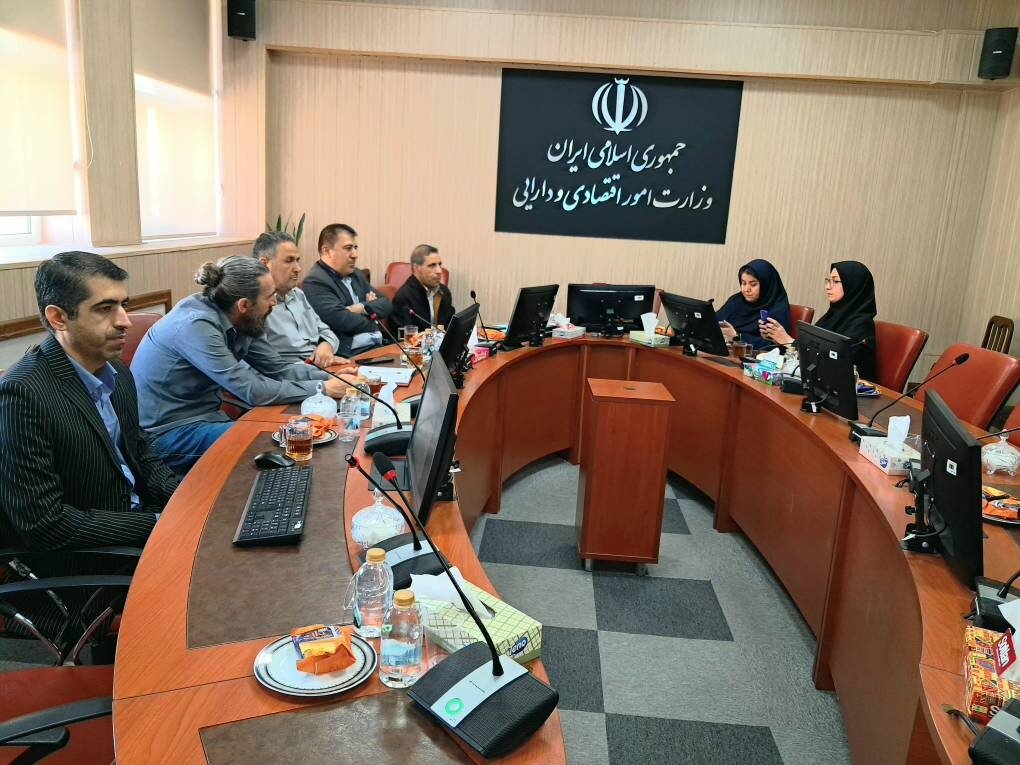 برگزاری سیزدهمین جلسه وبیناری با موضوع بررسی گزارش بانک جهانی در مورد چشم‌انداز اقتصاد جهانی و پیامدهای آن برای اقتصاد ایران