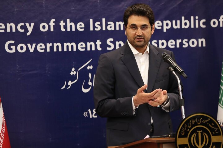 سبحانیان رئیس کل سازمان امور مالیاتی کشور در دوازدهمین نشست خبری سخنگوی دولت تشریح کرد؛ وصول مالیات متناسب با شرایط کشور عملیاتی شده است/ رشد ۵۶ درصدی درآمدهای مالیاتی؛ وصول ۱۰۷۶ هزار میلیارد تومان در نیمه نخست سال ۱۴۰۵