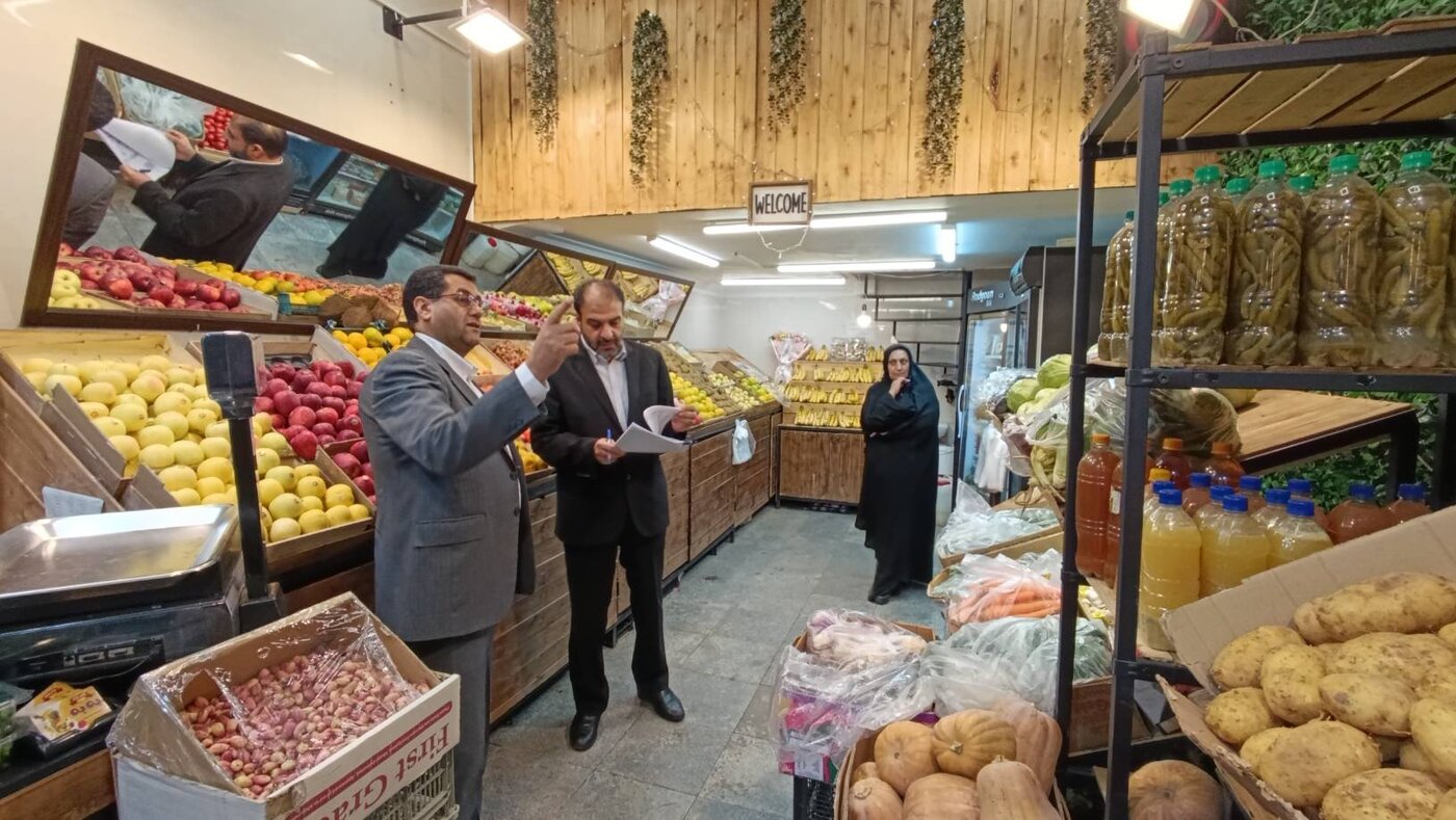 سرکشی مدیرکل امور اقتصادی و دارایی استان همدان از واحدهای صنفی خیابان عمار