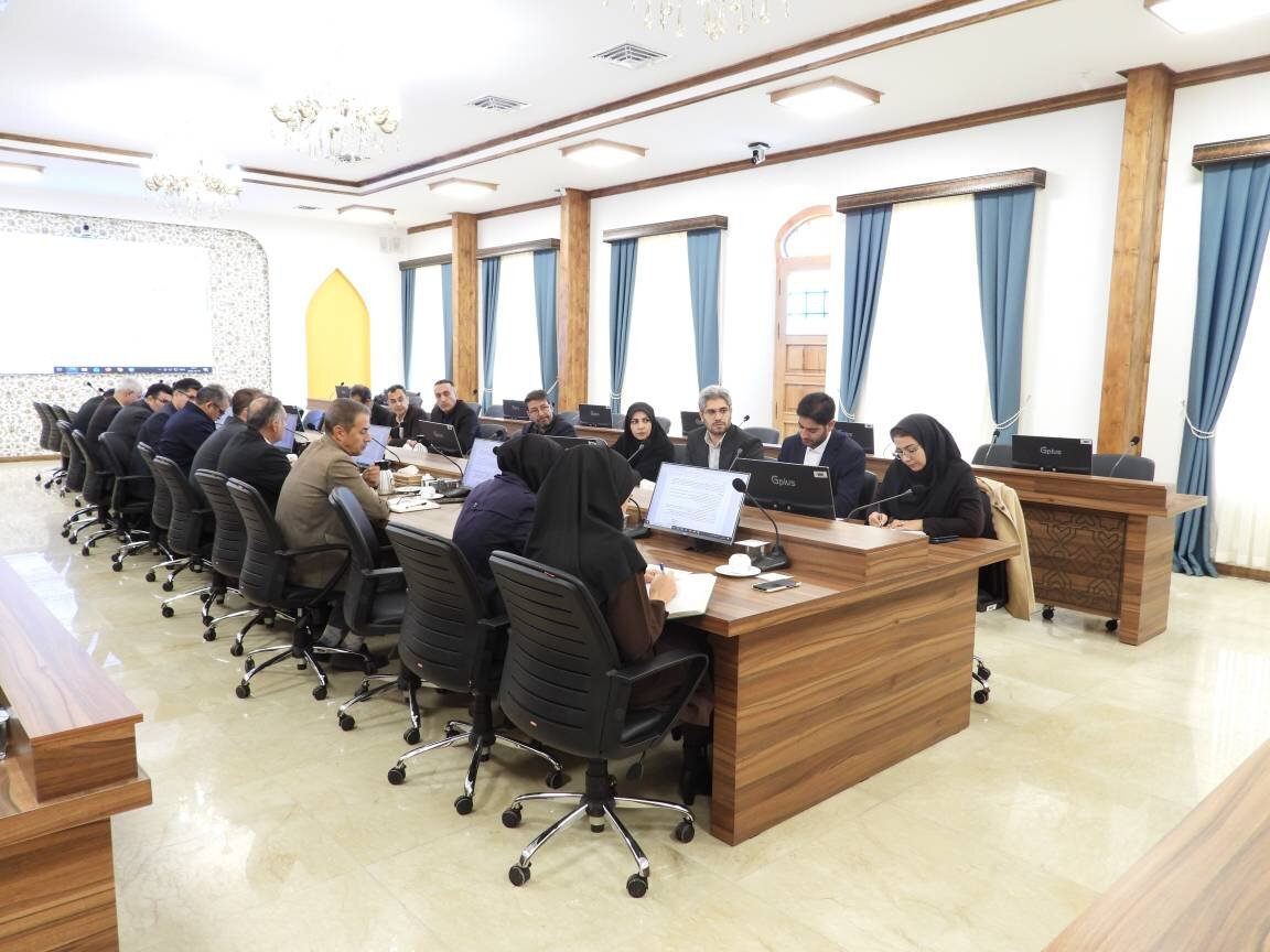 بررسی رفع موانع ۷ طرح سرمایه‌گذاری در آذربایجان‌غربی