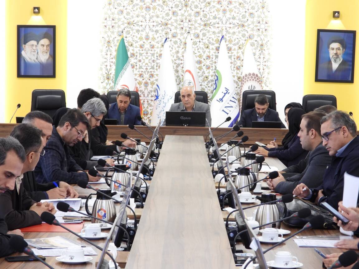 بررسی رفع موانع ۷ طرح سرمایه‌گذاری در آذربایجان‌غربی