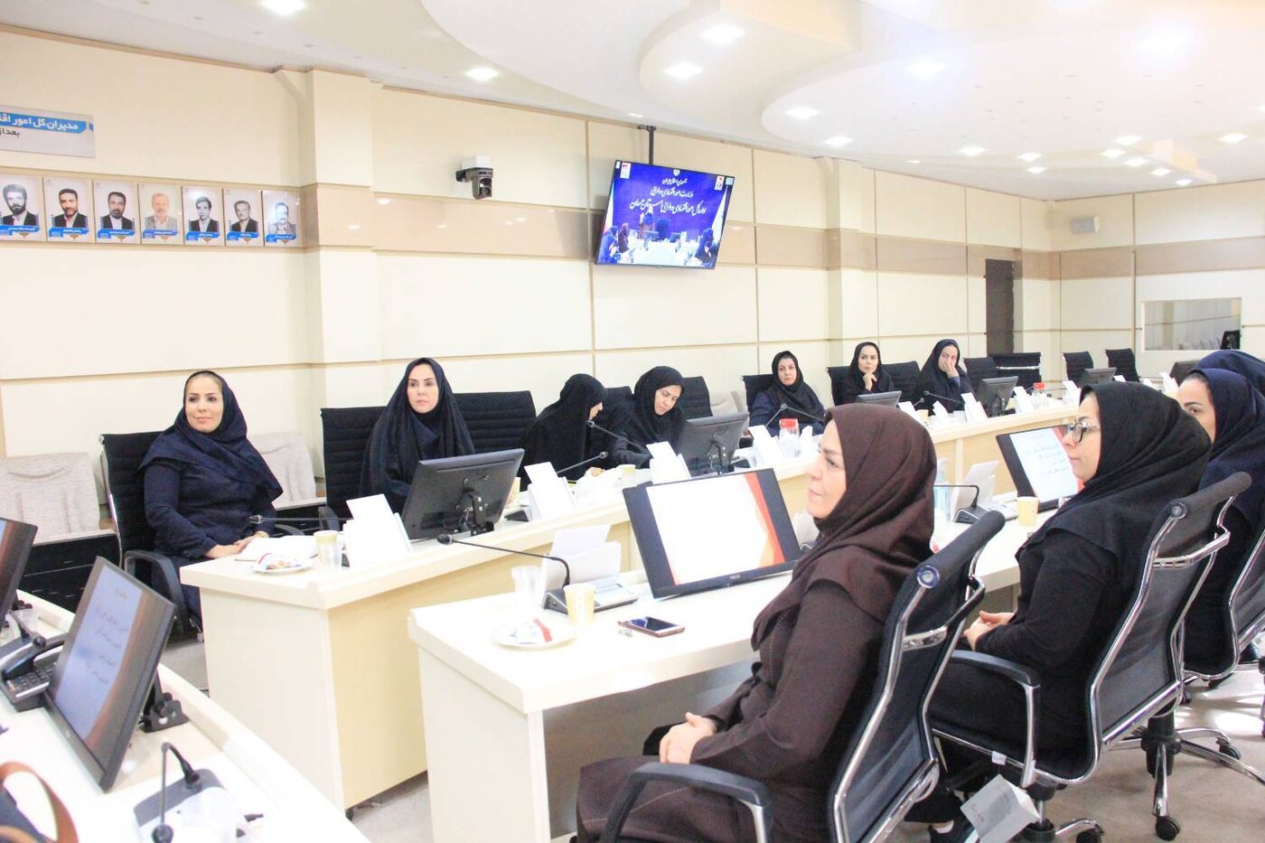 برگزاری کارگاه آموزشی سلامت بانوان ویژه همکاران اداره کل امور اقتصادی و دارایی استان همدان