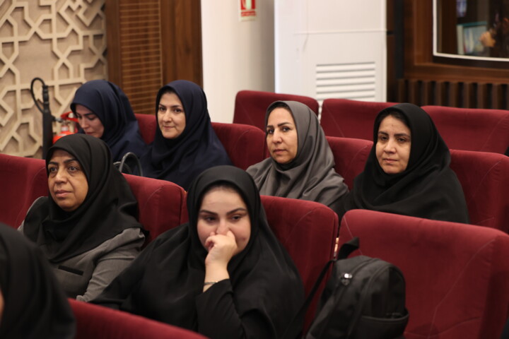 همایش تجلیل از یاوران اشتغال و خودکفایی