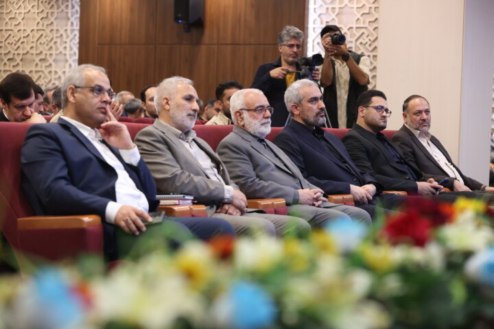 همایش تجلیل از یاوران اشتغال و خودکفایی