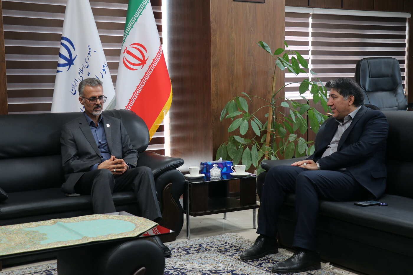دیدار مدیرکل دامپزشکی استان گلستان با مدیرکل امور اقتصادی و دارایی گلستان؛ تأکید بر هم ‌افزایی برای مدیریت منابع و ارتقای سلامت محصولات
