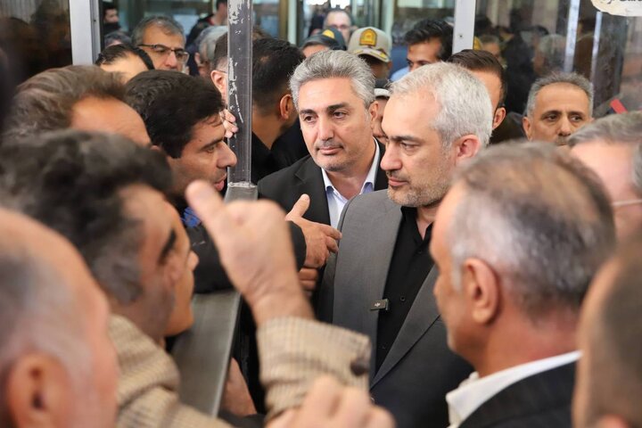 گزارش ویدیوئی/ بازدید وزیر امور اقتصادی و دارایی از پایانه مرزی بازرگان